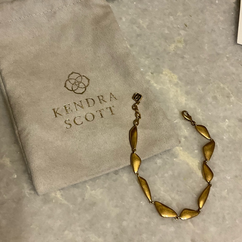Kendra Scott Kira Bracelet in Vintage Gold